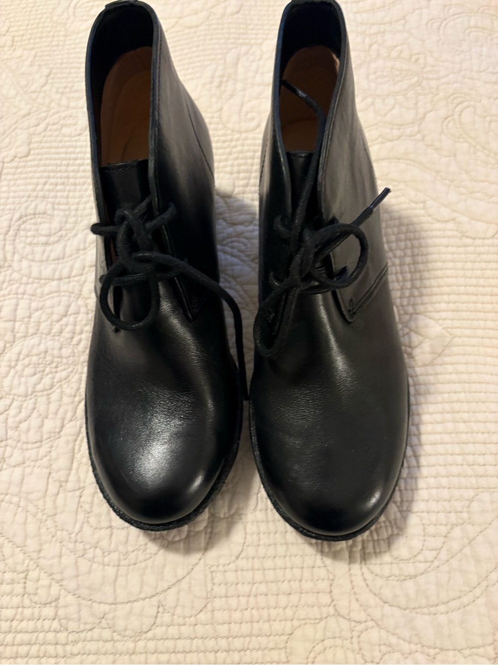 Clark’s Wedge Shoes Size 7 Black